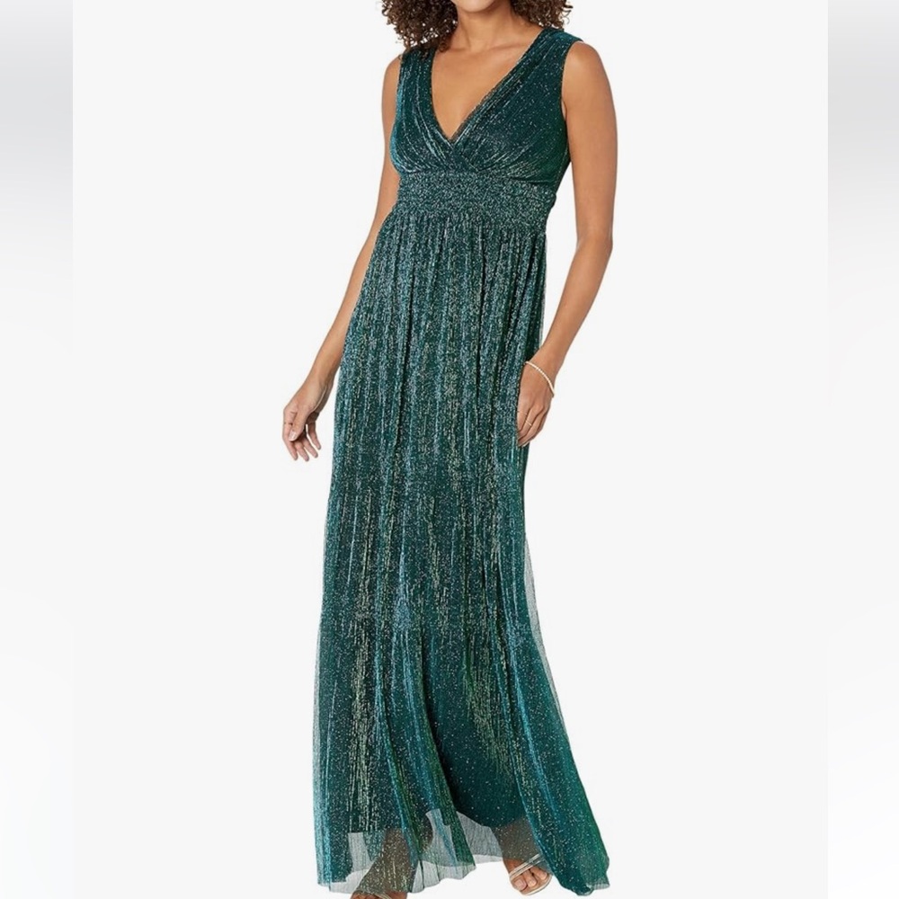 NWT Betsy and Adam long crinkle V-neck dress in color Jade Size 10